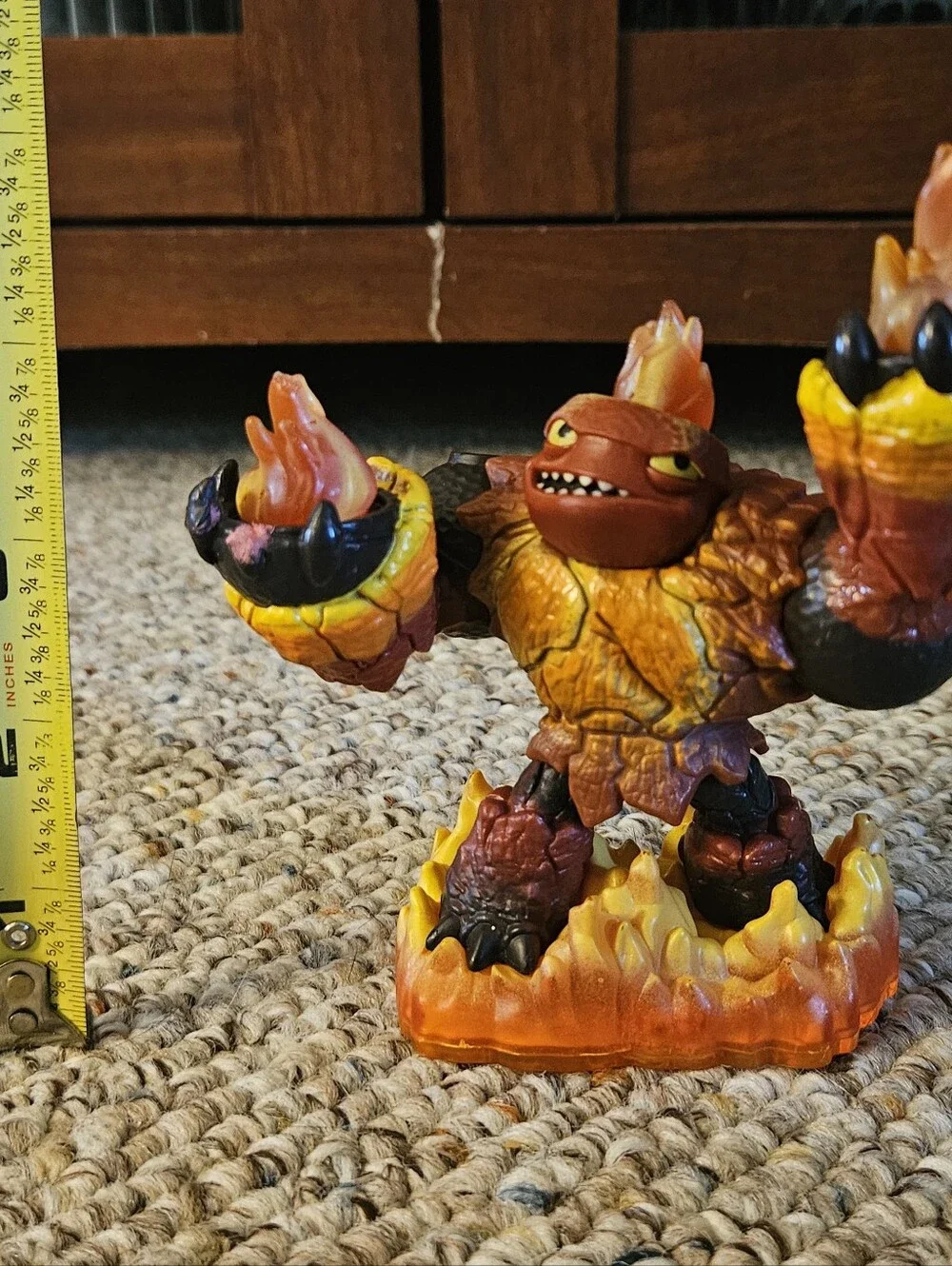 Skylanders Giants Hot Head With The Card
